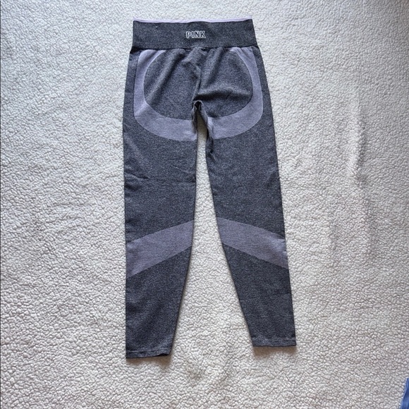 PINK Victoria's Secret Gray Leggings with Tapered Fit - Picture 6 of 9